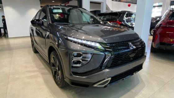 MITSUBISHI ECLIPSE CROSS 1.5 MIVEC TURBO GASOLINA HPE-S BLACK S-AWC CVT MITSUBISHI ECLIPSE CROSS 1.5 MIVEC TURBO GASOLINA HPE-S BLACK S-AWC CVT